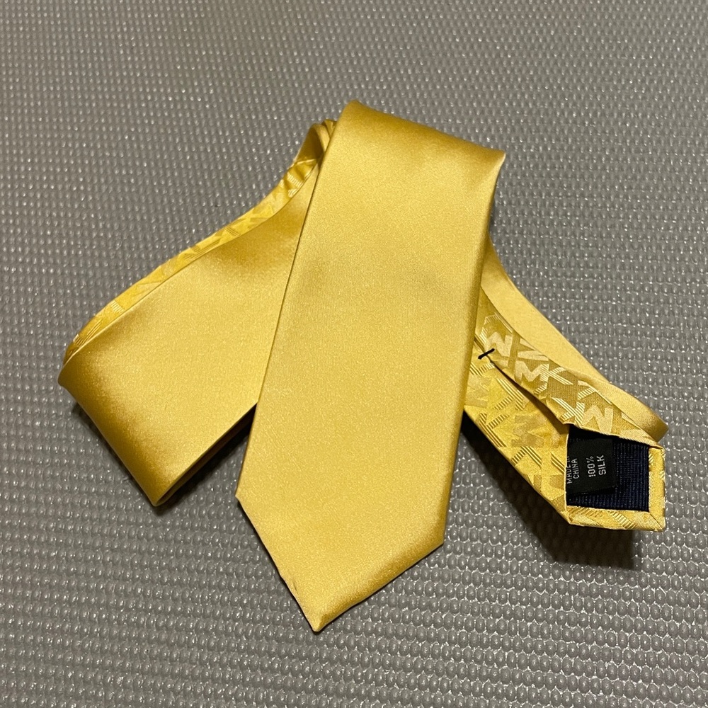 MICHAEL Michael Kors Men’s Silk Neck Tie